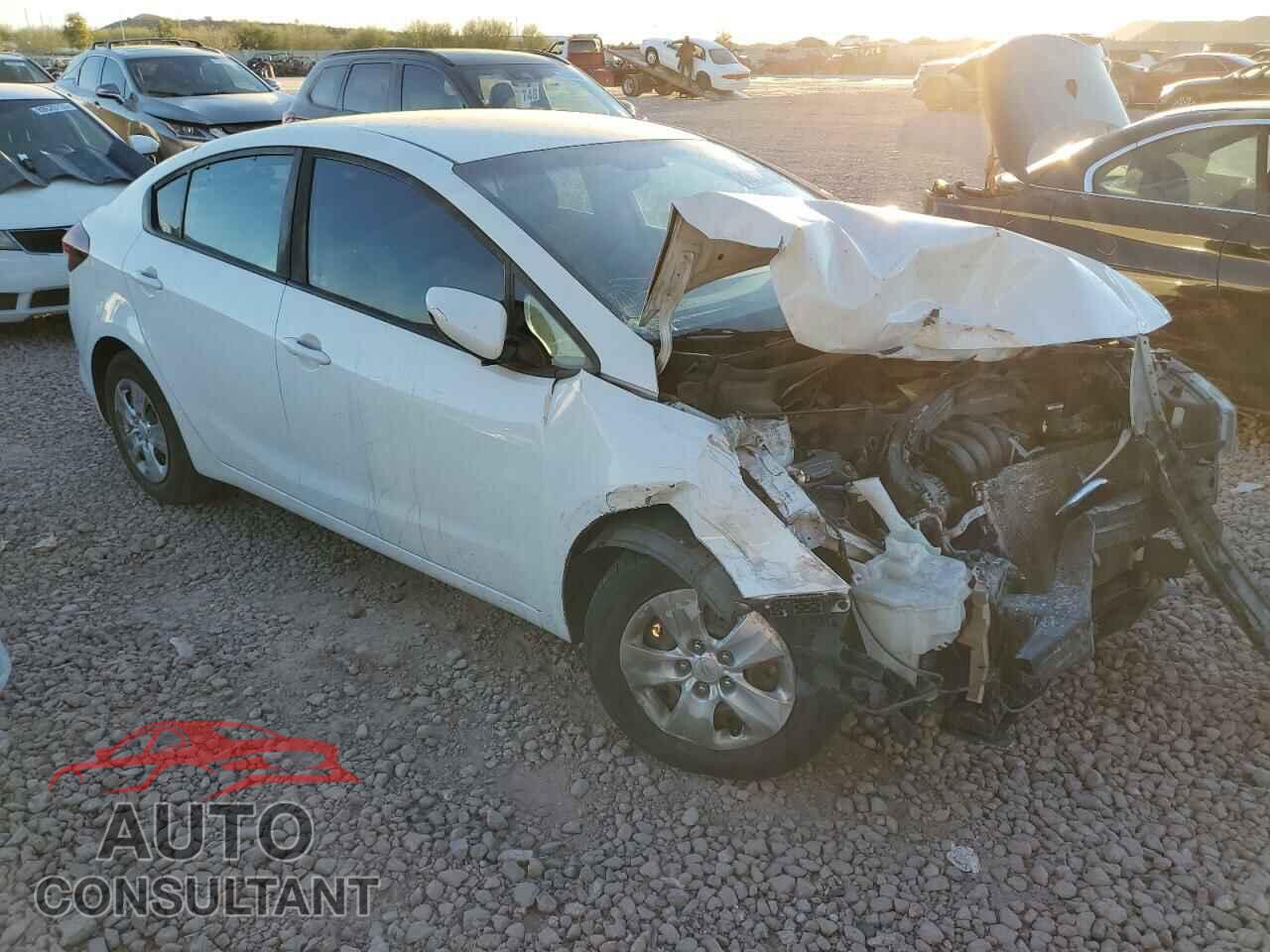 KIA FORTE 2017 - 3KPFK4A76HE142895