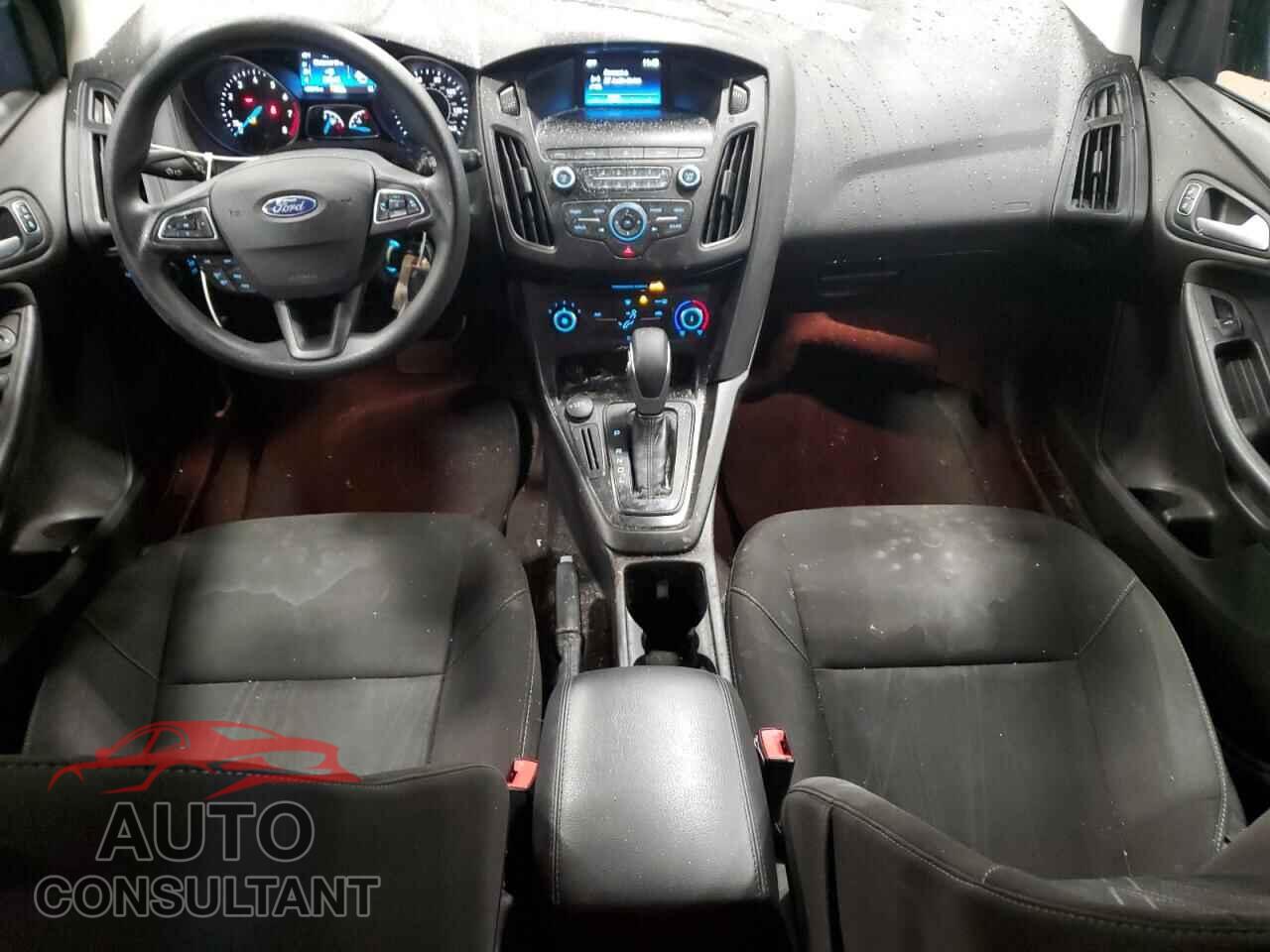 FORD FOCUS 2018 - 1FADP3K23JL315765