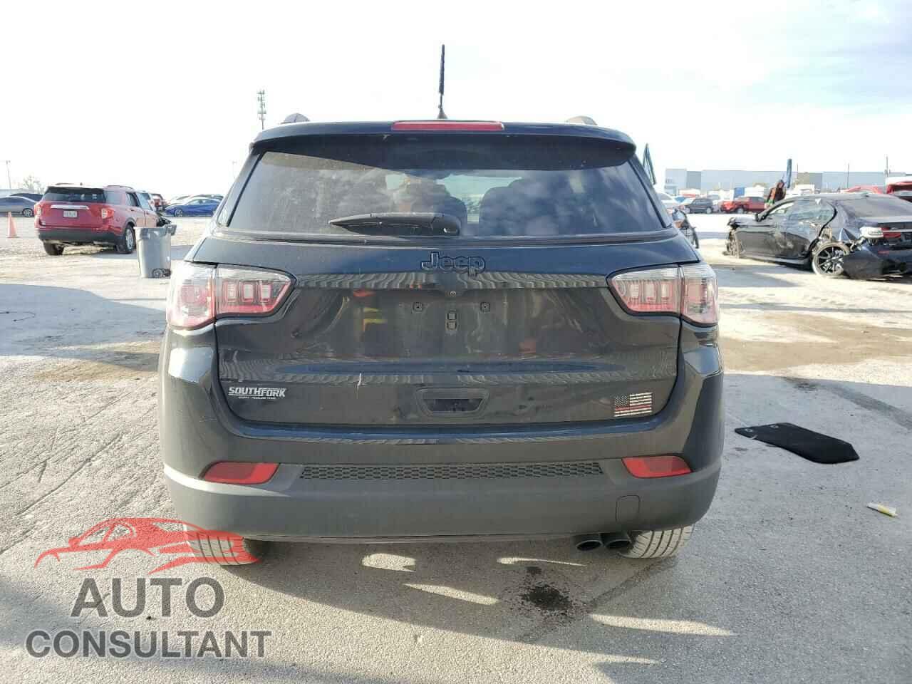 JEEP COMPASS 2018 - 3C4NJCBB8JT460806