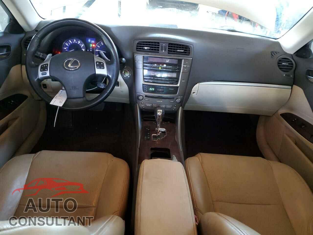 LEXUS IS 2011 - JTHBF5C2XB5140630