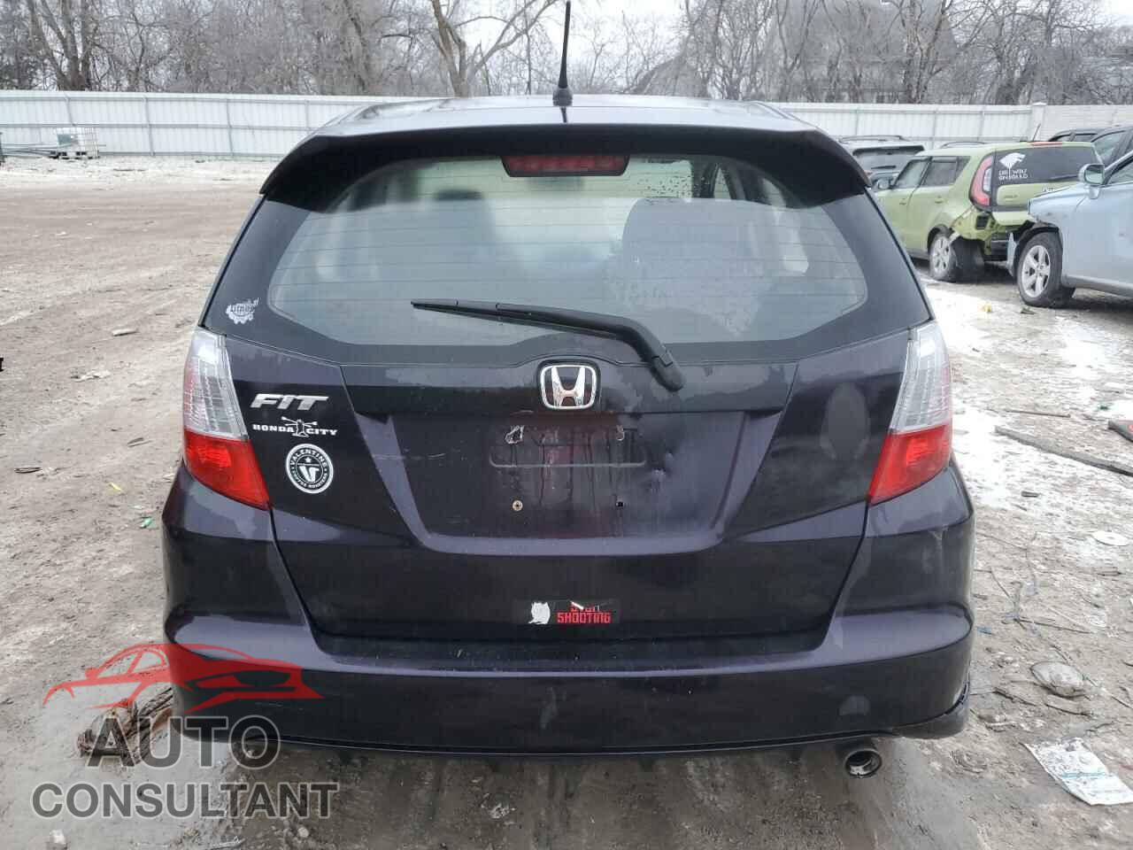 HONDA FIT 2013 - JHMGE8H56DC002238