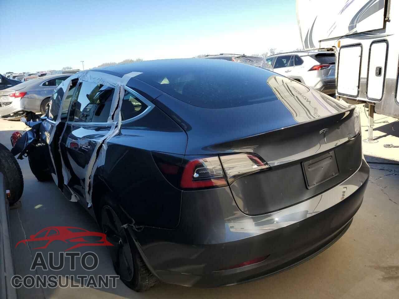 TESLA MODEL 3 2019 - 5YJ3E1EA6KF307652