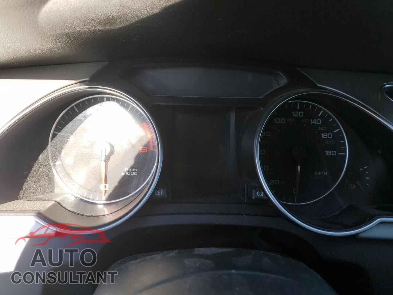AUDI A5 2011 - WAULFAFR0BA075993