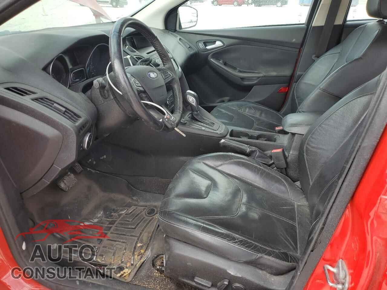 FORD FOCUS 2015 - 1FADP3K2XFL283145
