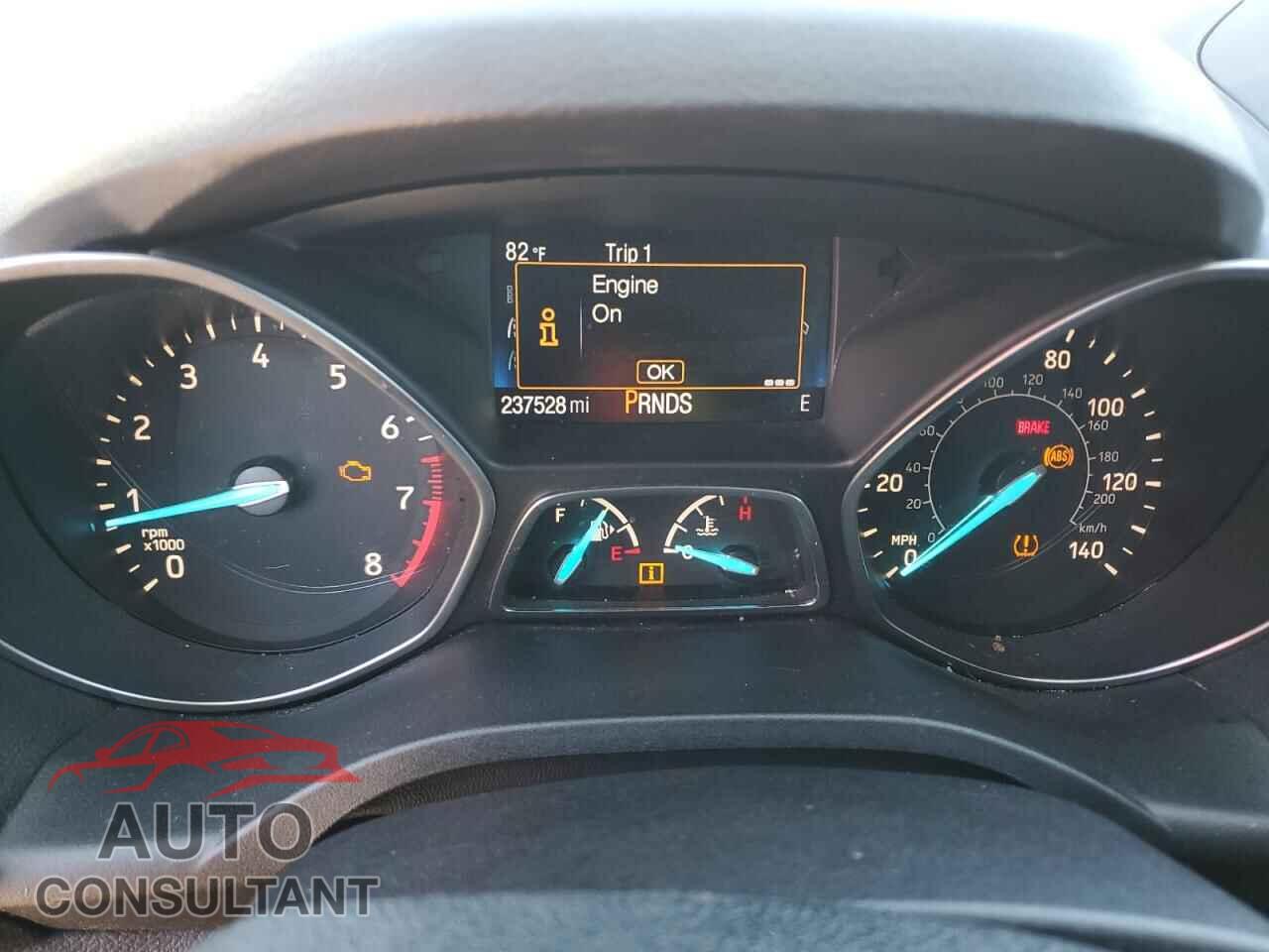 FORD ESCAPE 2017 - 1FMCU0F79HUE37016