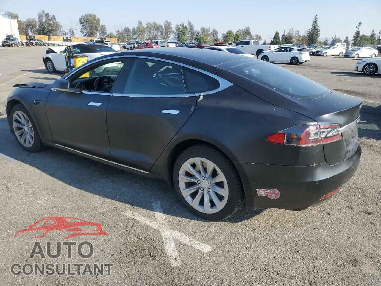 TESLA MODEL S 2018 - 5YJSA1E28JF248246