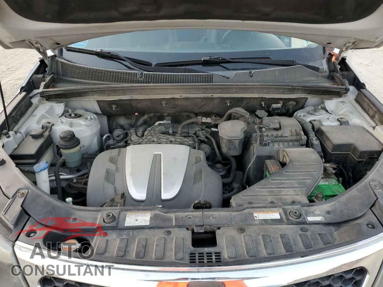 KIA SORENTO 2011 - 5XYKUDA22BG079916