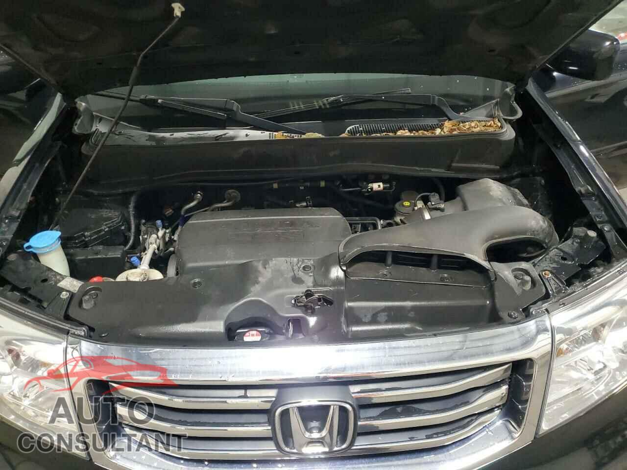 HONDA PILOT 2015 - 5FNYF4H3XFB054357