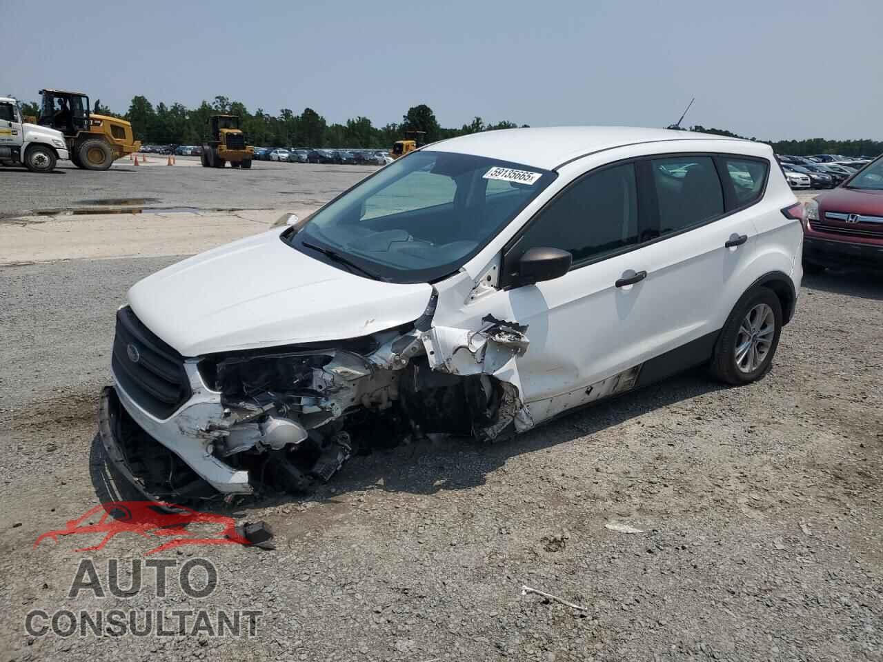 FORD ESCAPE 2017 - 1FMCU0F73HUC18326