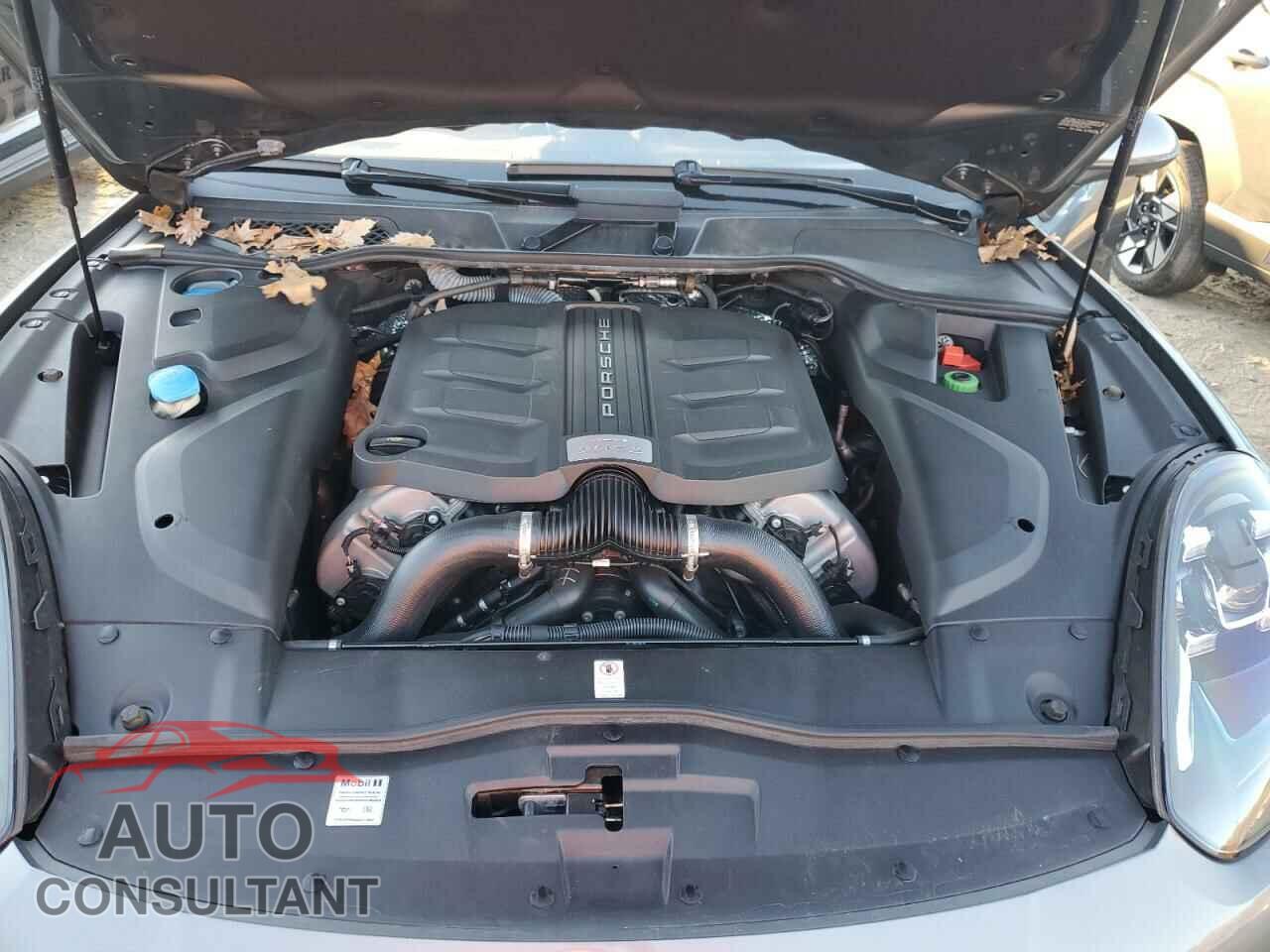 PORSCHE CAYENNE 2017 - WP1AB2A25HLA50282
