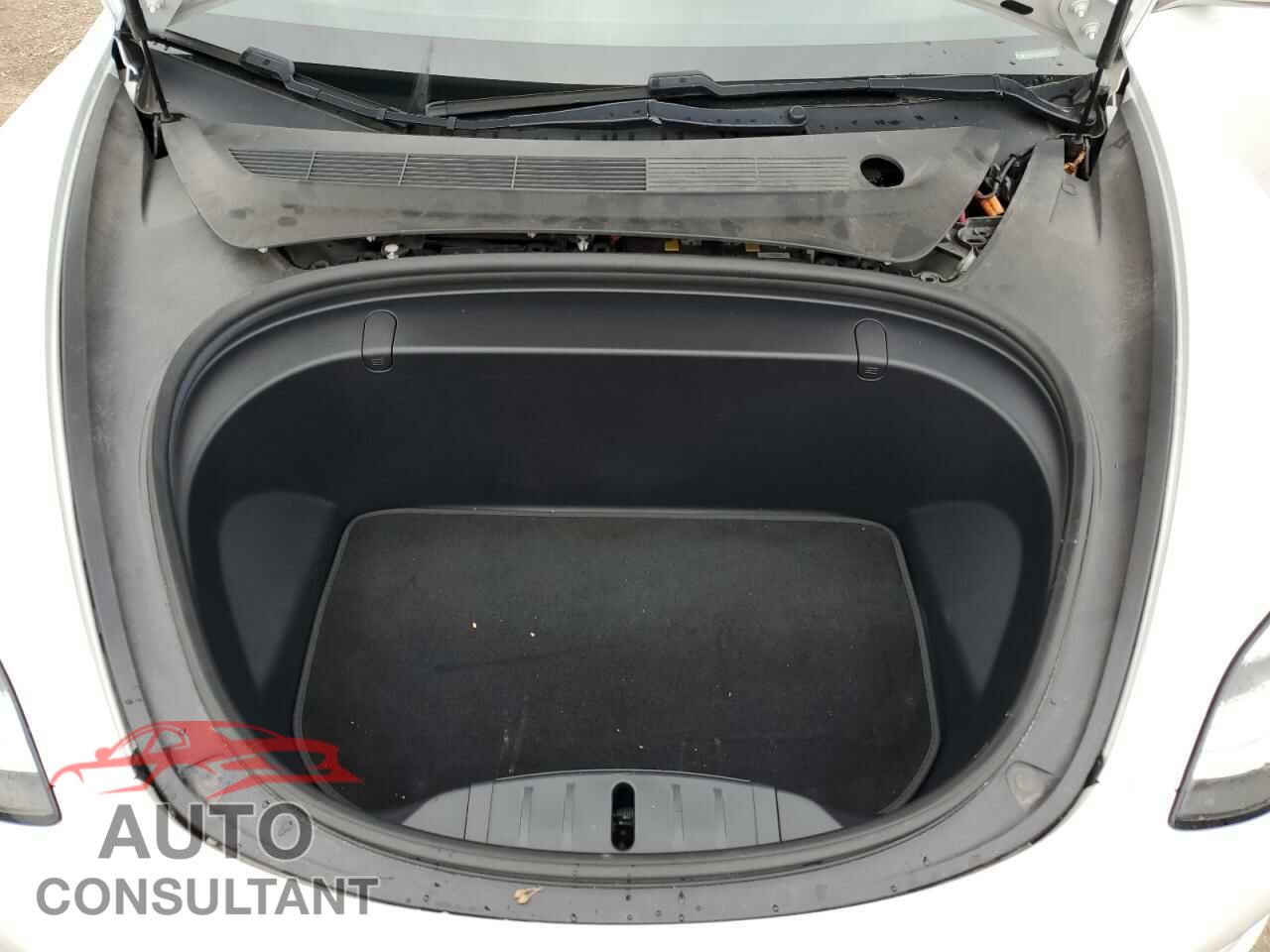 TESLA MODEL 3 2018 - 5YJ3E1EB5JF107255