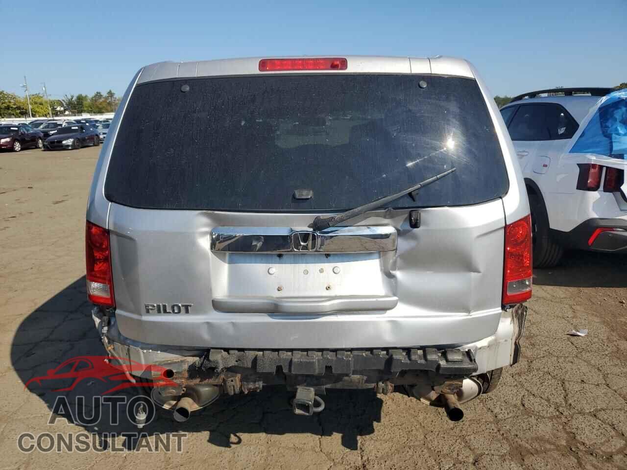 HONDA PILOT 2014 - 5FNYF4H57EB013331