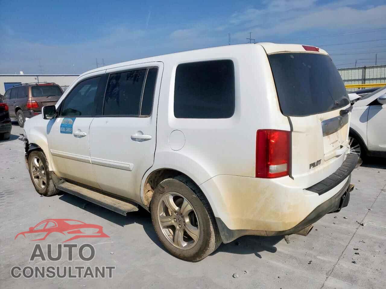 HONDA PILOT 2015 - 5FNYF3H4XFB021331