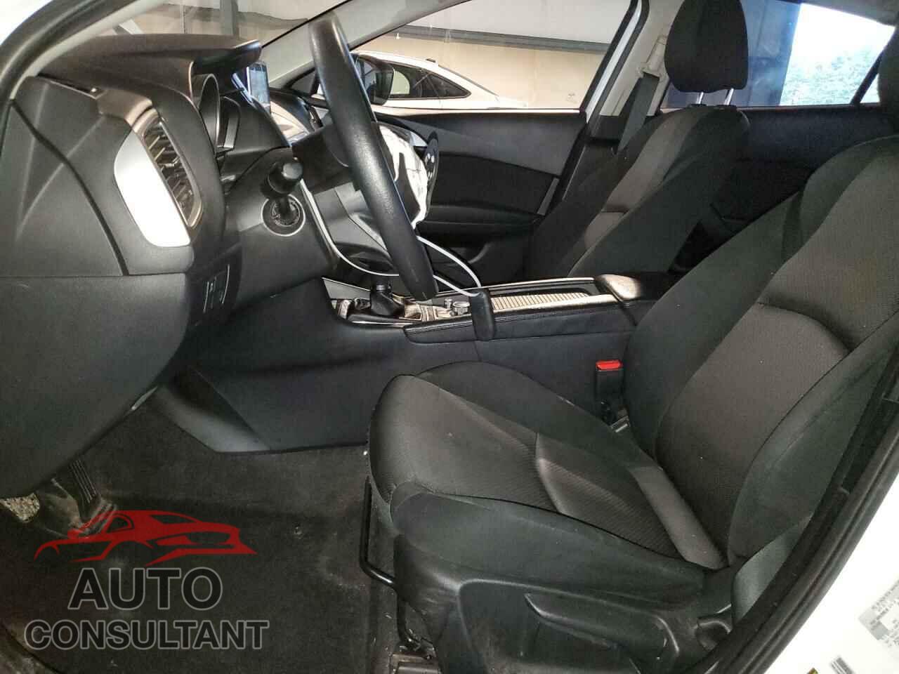 MAZDA 3 2017 - 3MZBN1K77HM153653