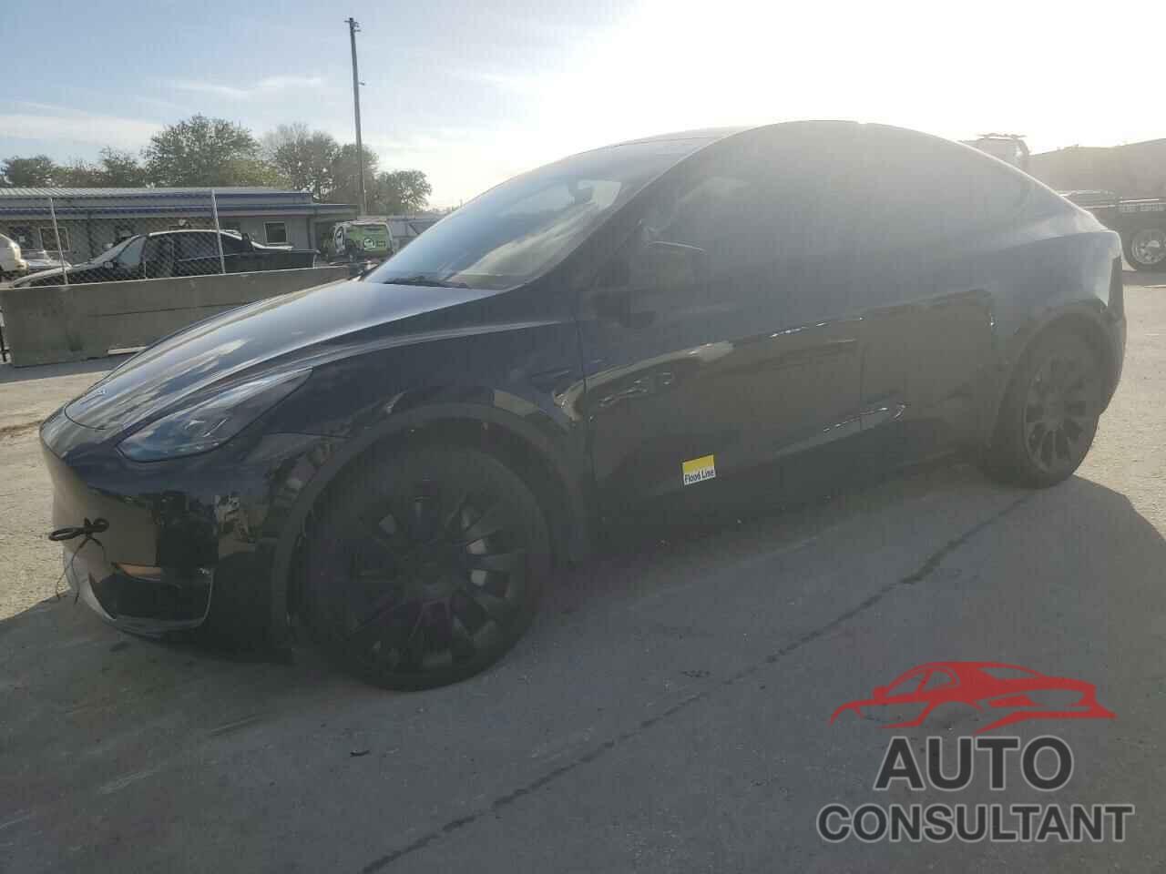 TESLA MODEL Y 2023 - 7SAYGAEE2PF668907