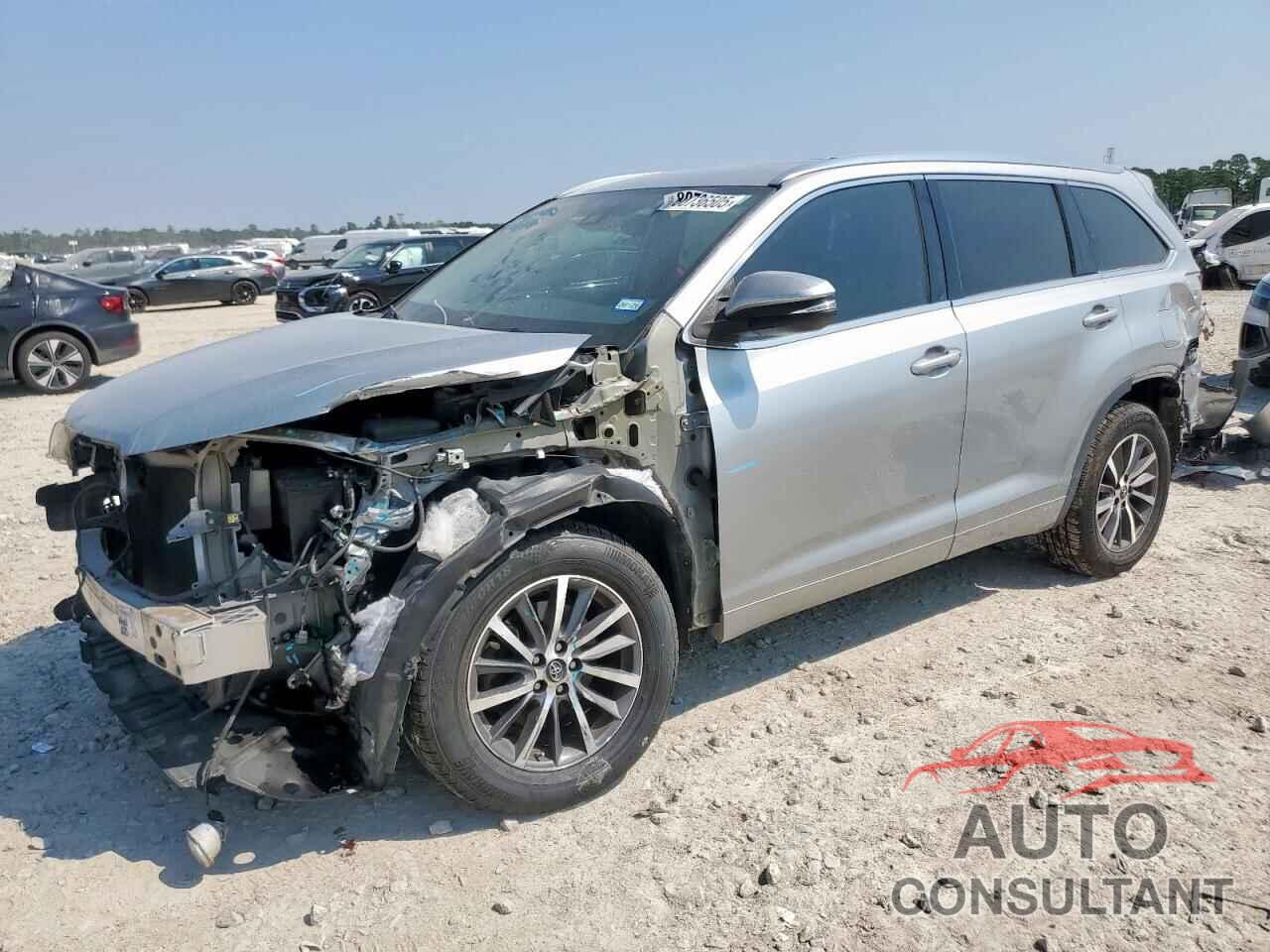 TOYOTA HIGHLANDER 2018 - 5TDJZRFH2JS498308