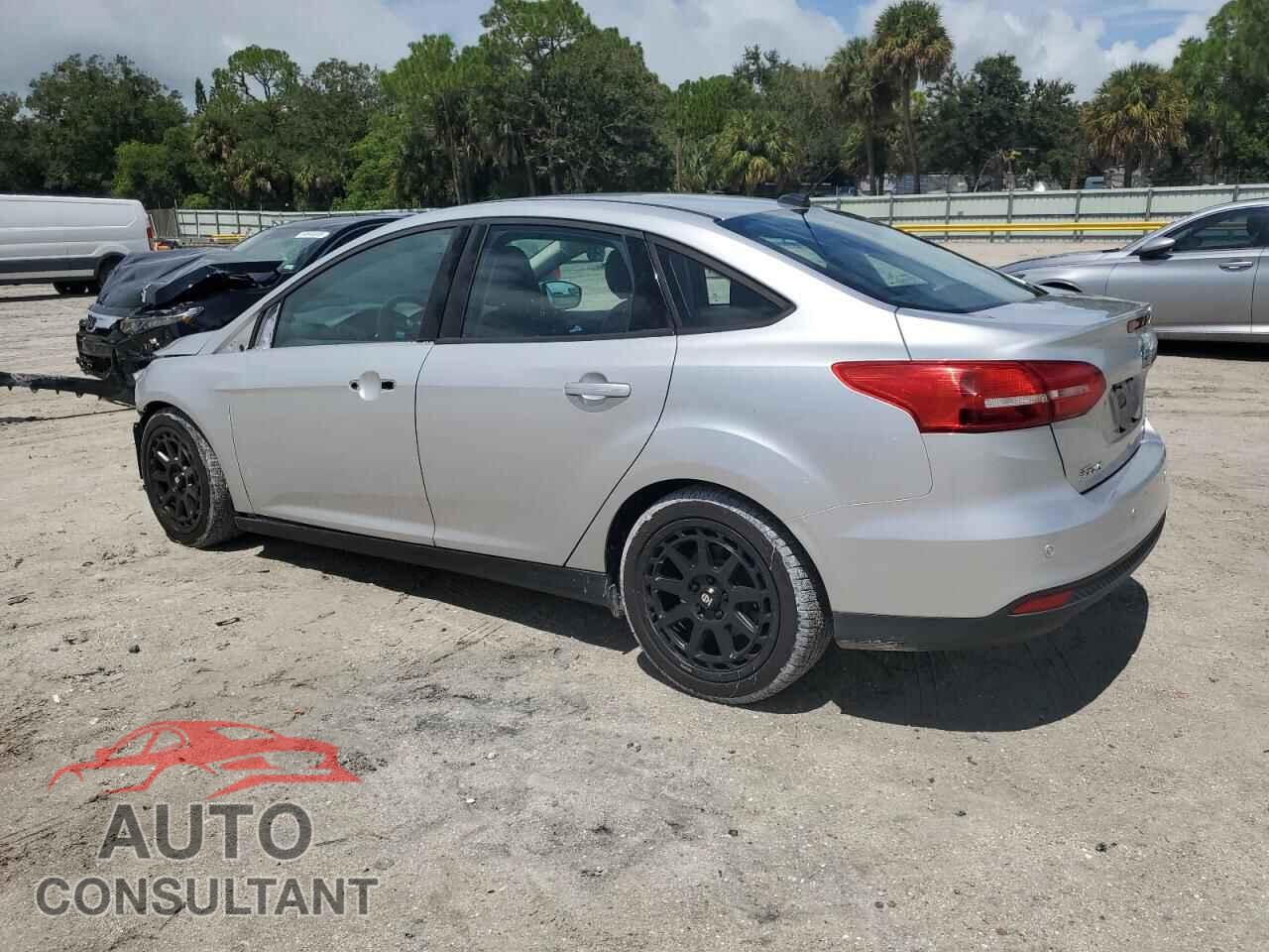 FORD FOCUS 2016 - 1FADP3F22GL330020