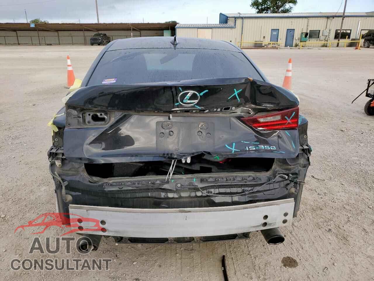 LEXUS IS 2014 - JTHBE1D24E5013595