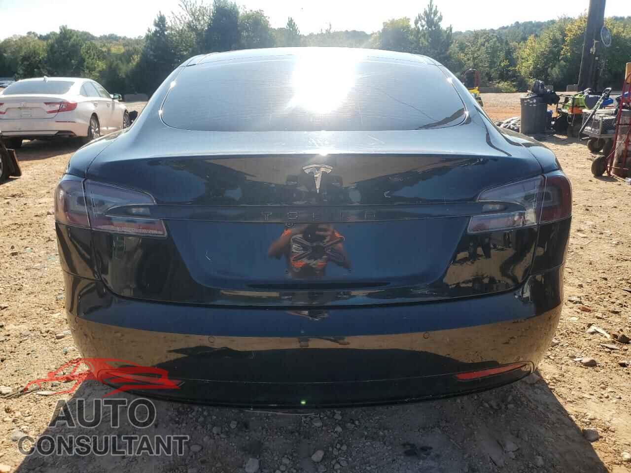 TESLA MODEL S 2016 - 5YJSA1E14GF156051