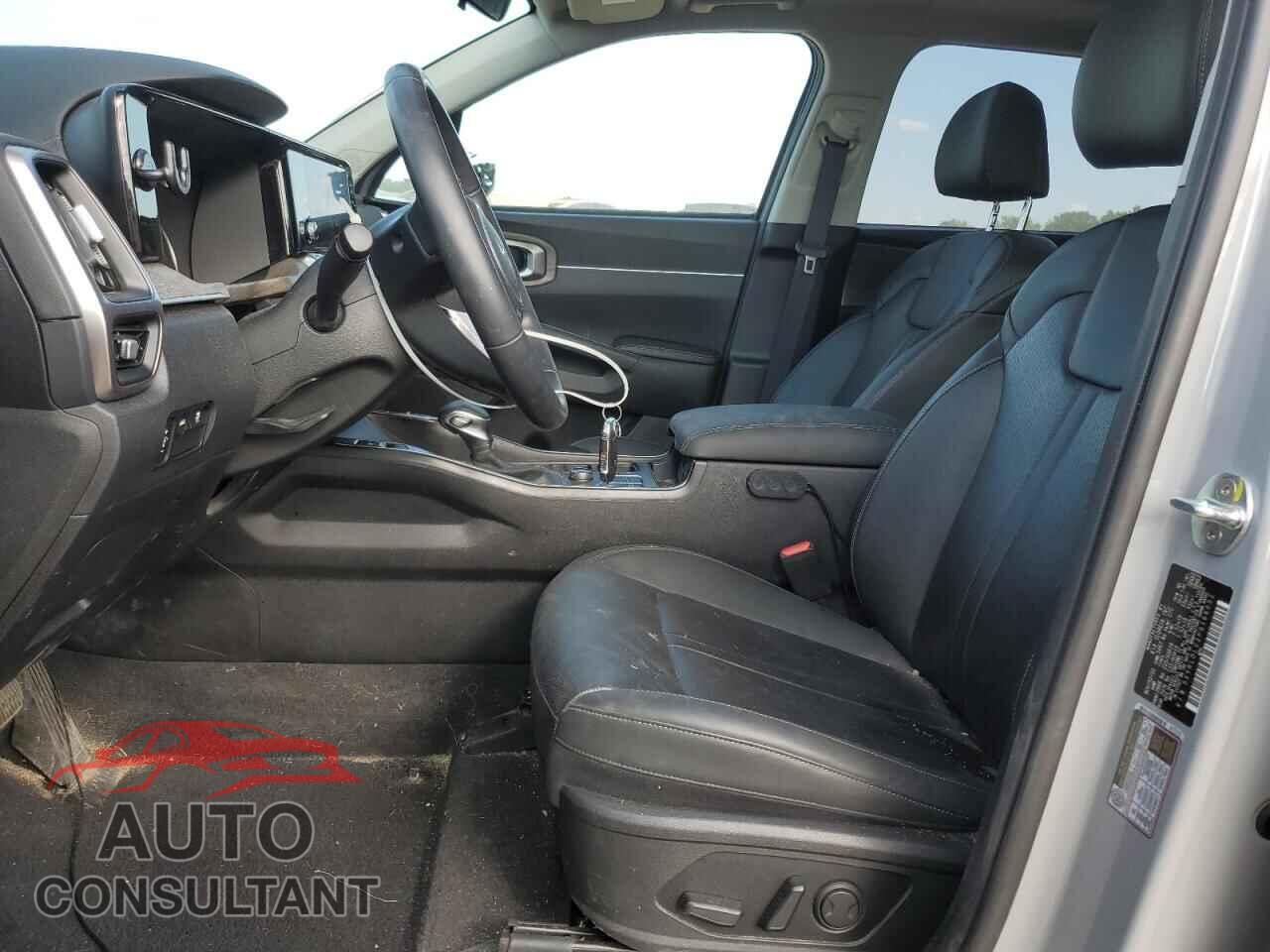 KIA SORENTO 2023 - 5XYRLDLC2PG166052