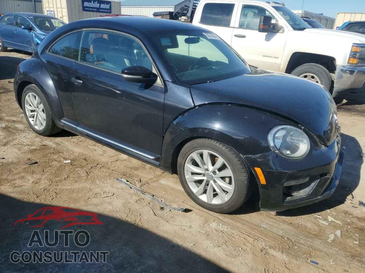 VOLKSWAGEN BEETLE 2017 - 3VWF17AT8HM625003