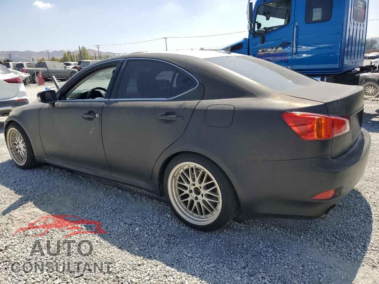 LEXUS IS 2009 - JTHCK262395030801
