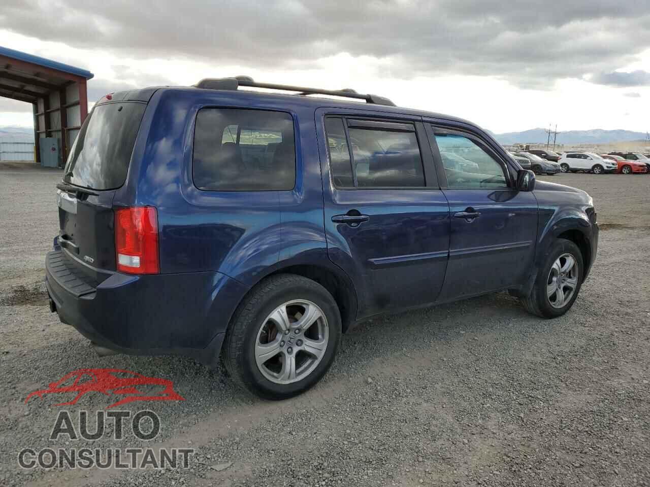 HONDA PILOT 2015 - 5FNYF4H51FB044110