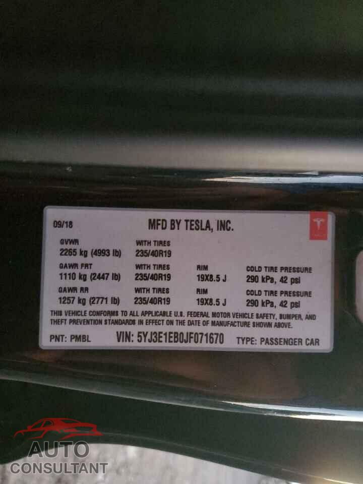 TESLA MODEL 3 2018 - 5YJ3E1EB0JF071670