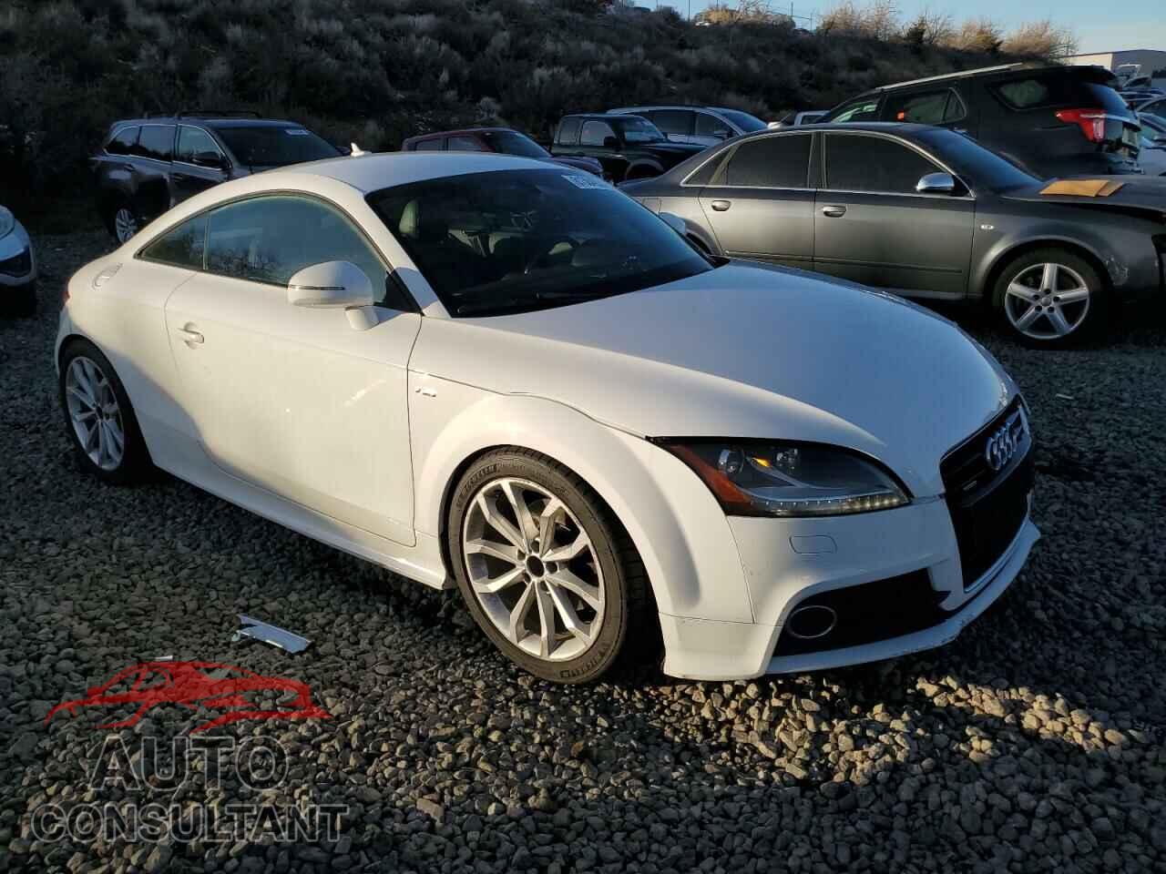 AUDI TT 2015 - TRUBFAFK5F1000560