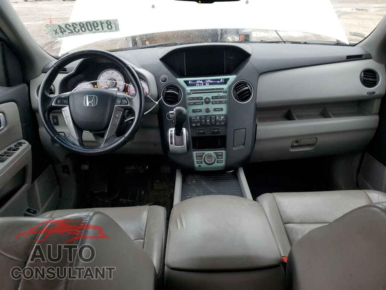 HONDA PILOT 2011 - 5FNYF4H74BB105672