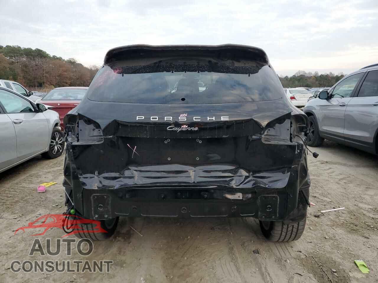 PORSCHE CAYENNE 2018 - WP1AA2A2XJKA07393