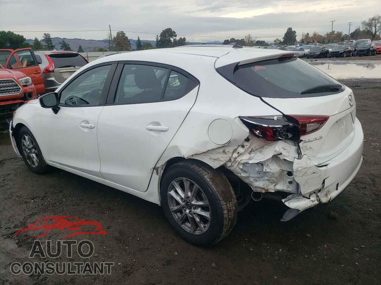 MAZDA 3 2017 - JM1BN1K72H1130409