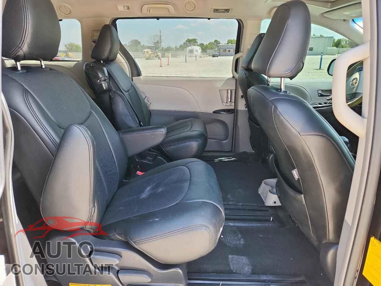 TOYOTA SIENNA 2012 - 5TDXK3DCXCS183732