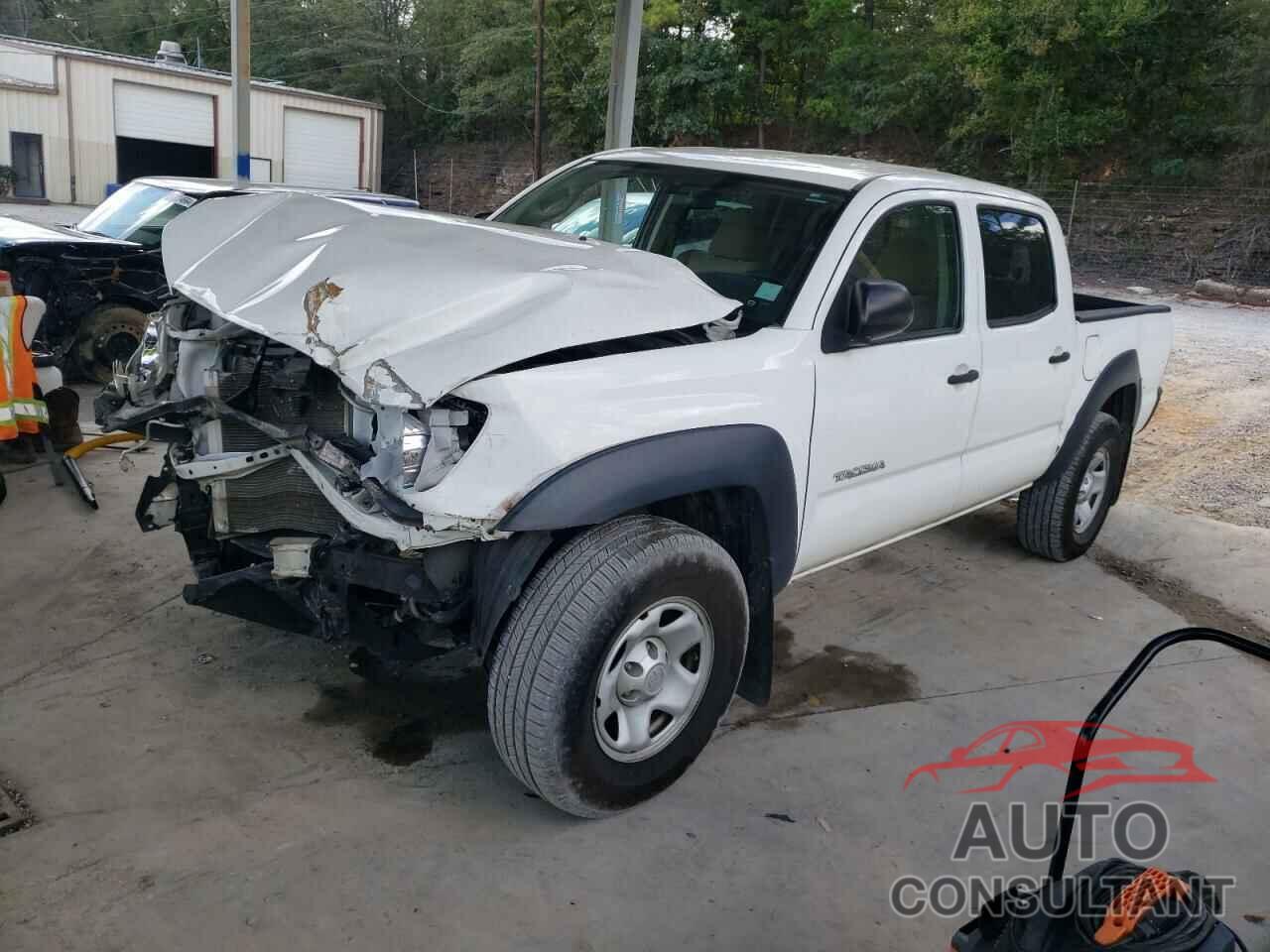 TOYOTA TACOMA 2015 - 5TFJX4GN9FX041459