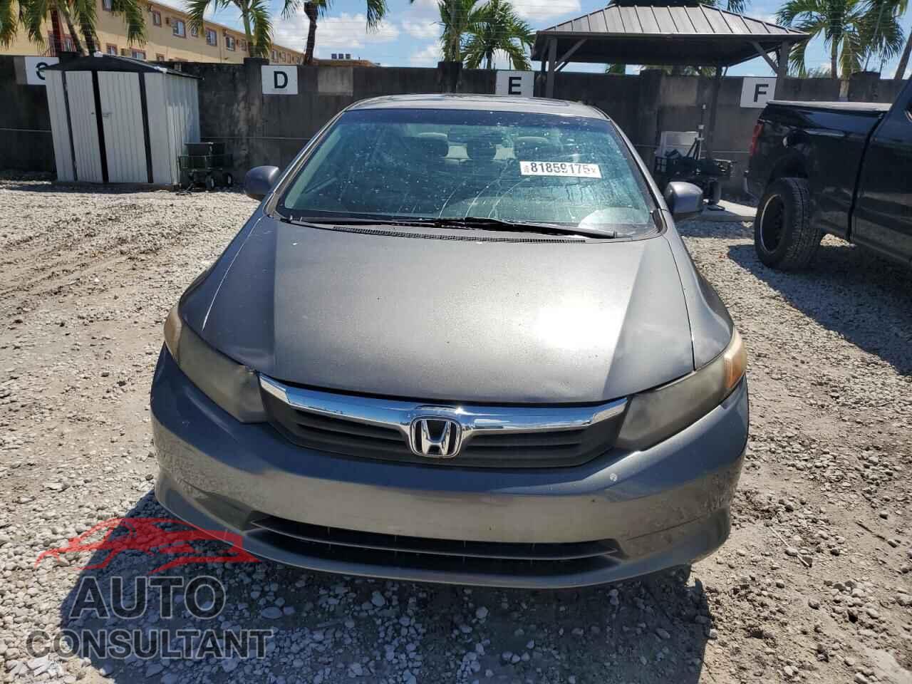 HONDA CIVIC 2012 - 2HGFB2F80CH608728