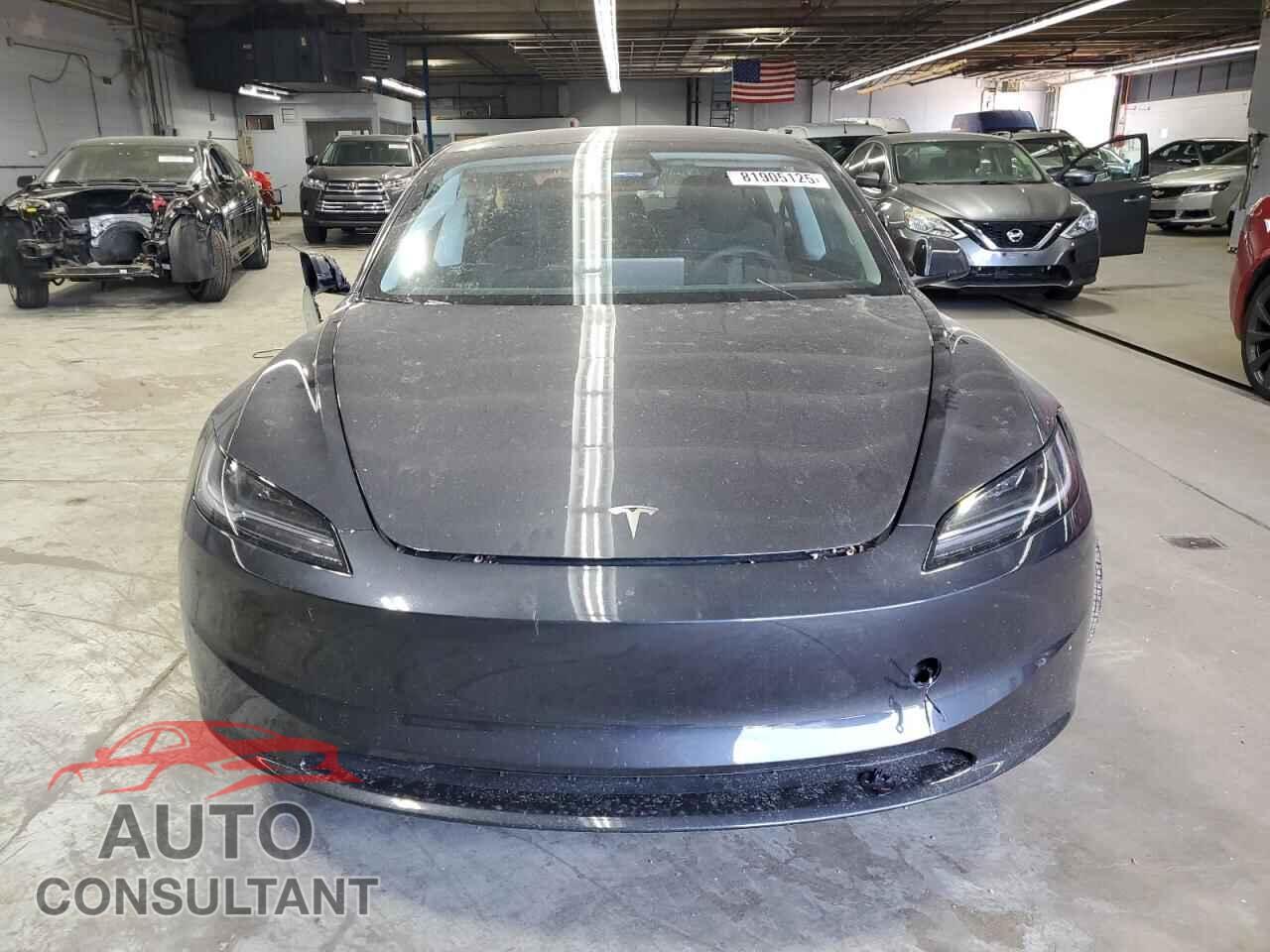TESLA MODEL 3 2024 - 5YJ3E1EB3RF795963