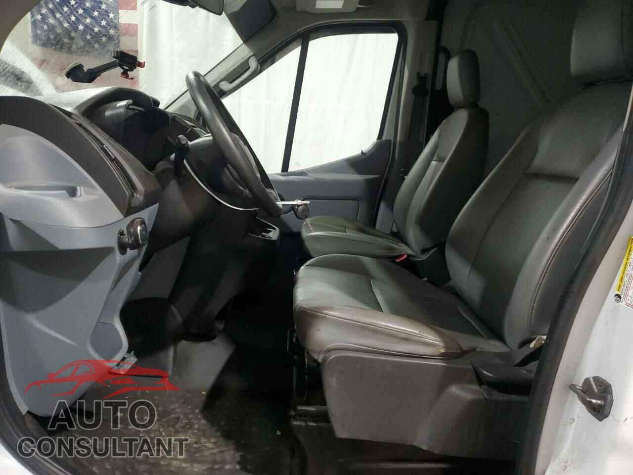 FORD TRANSIT 2019 - 1FTYR2CM6KKB53959