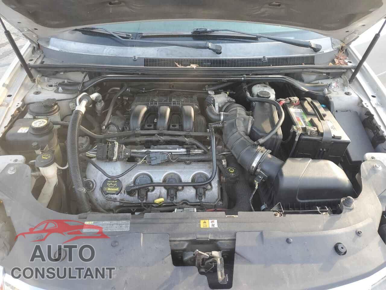 FORD TAURUS 2009 - 1FAHP24W89G104285