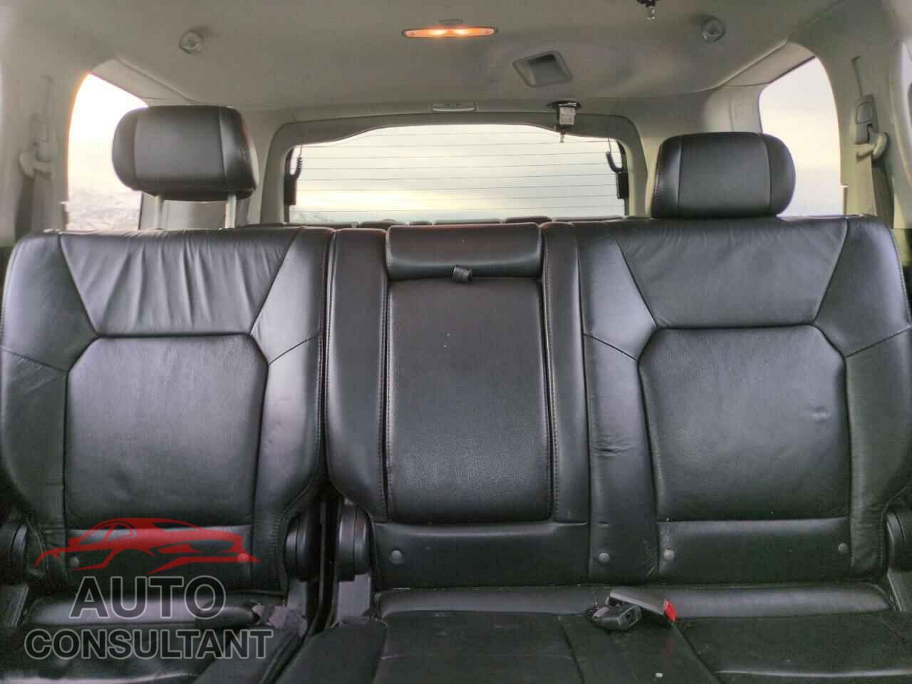 HONDA PILOT 2011 - 5FNYF3H50BB003939
