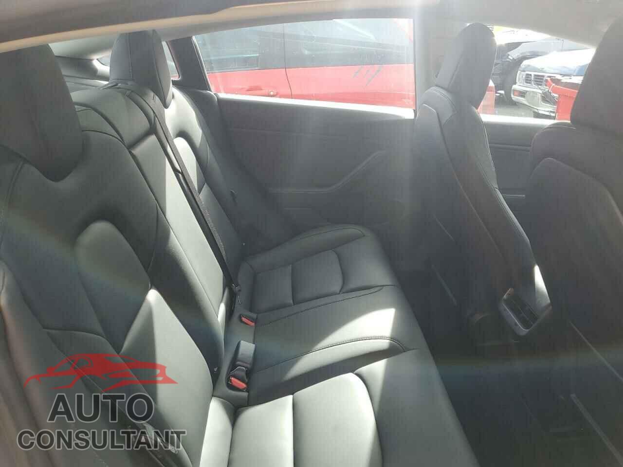 TESLA MODEL 3 2018 - 5YJ3E1EA4JF157586