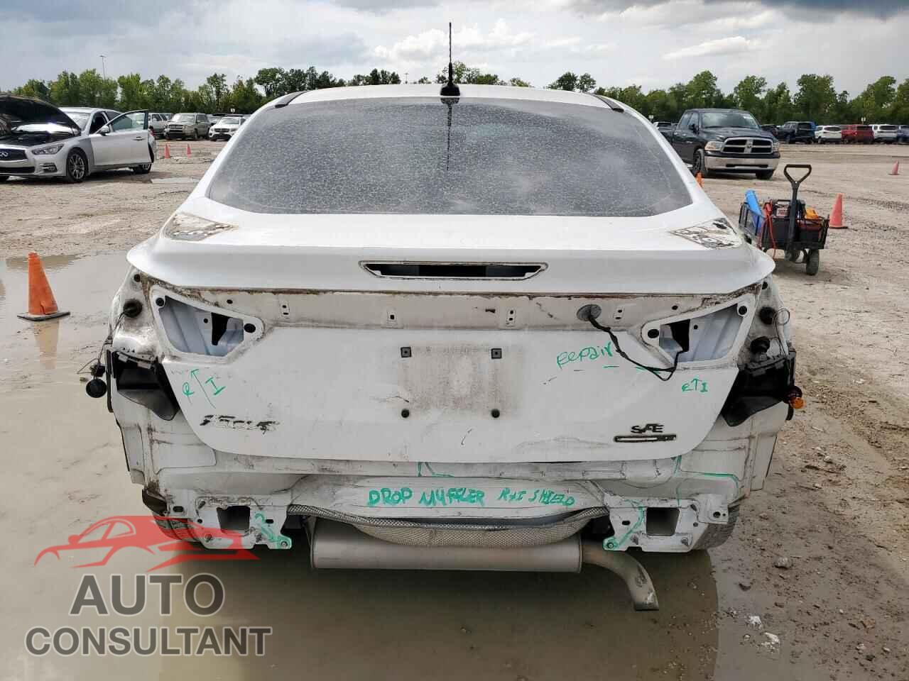 FORD FOCUS 2013 - 1FADP3F22DL283860