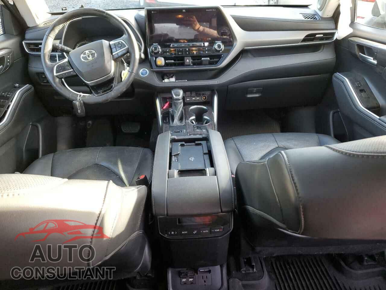 TOYOTA HIGHLANDER 2021 - 5TDXBRCH9MS530338