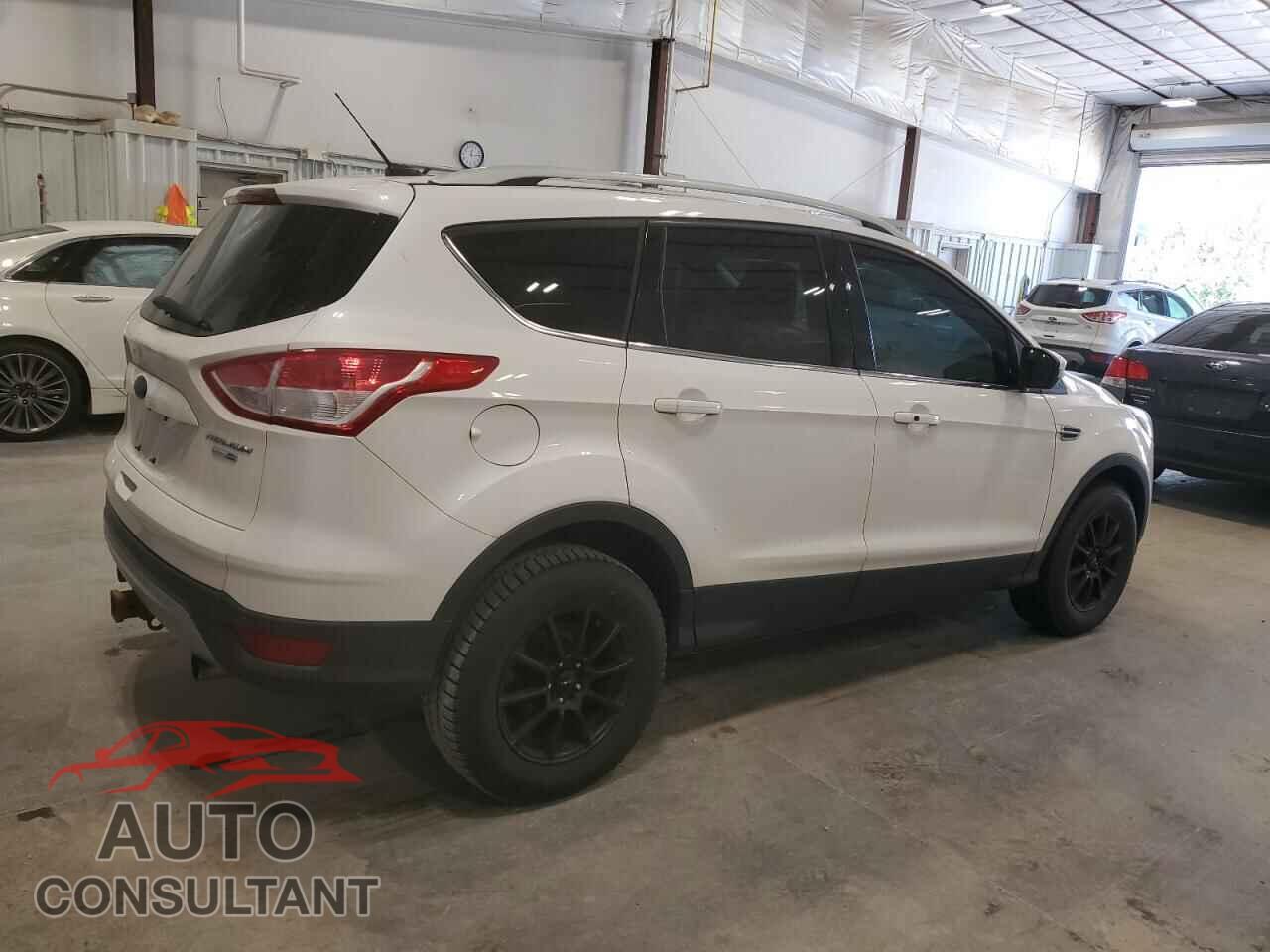 FORD ESCAPE 2013 - 1FMCU9J93DUB92026