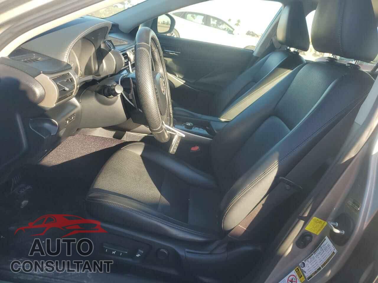 LEXUS IS 2014 - JTHBF1D21E5023160
