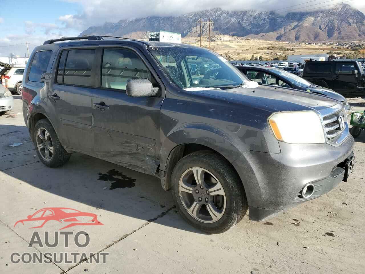 HONDA PILOT 2015 - 5FNYF4H3XFB017342