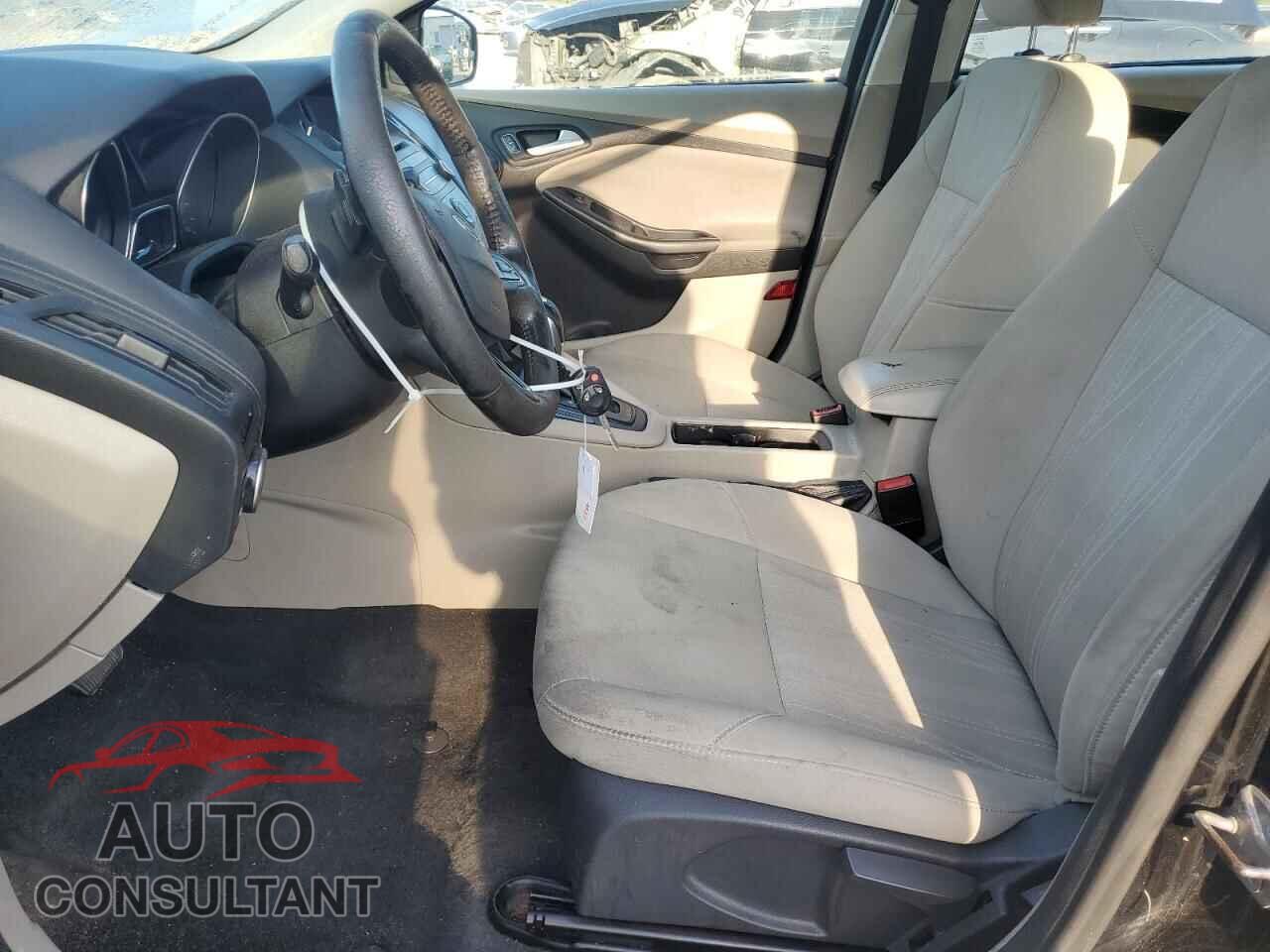 FORD FOCUS 2016 - 1FADP3F23GL300623