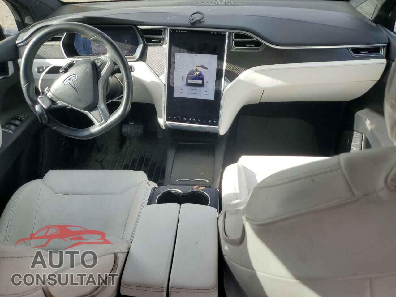 TESLA MODEL X 2017 - 5YJXCBE28HF067518