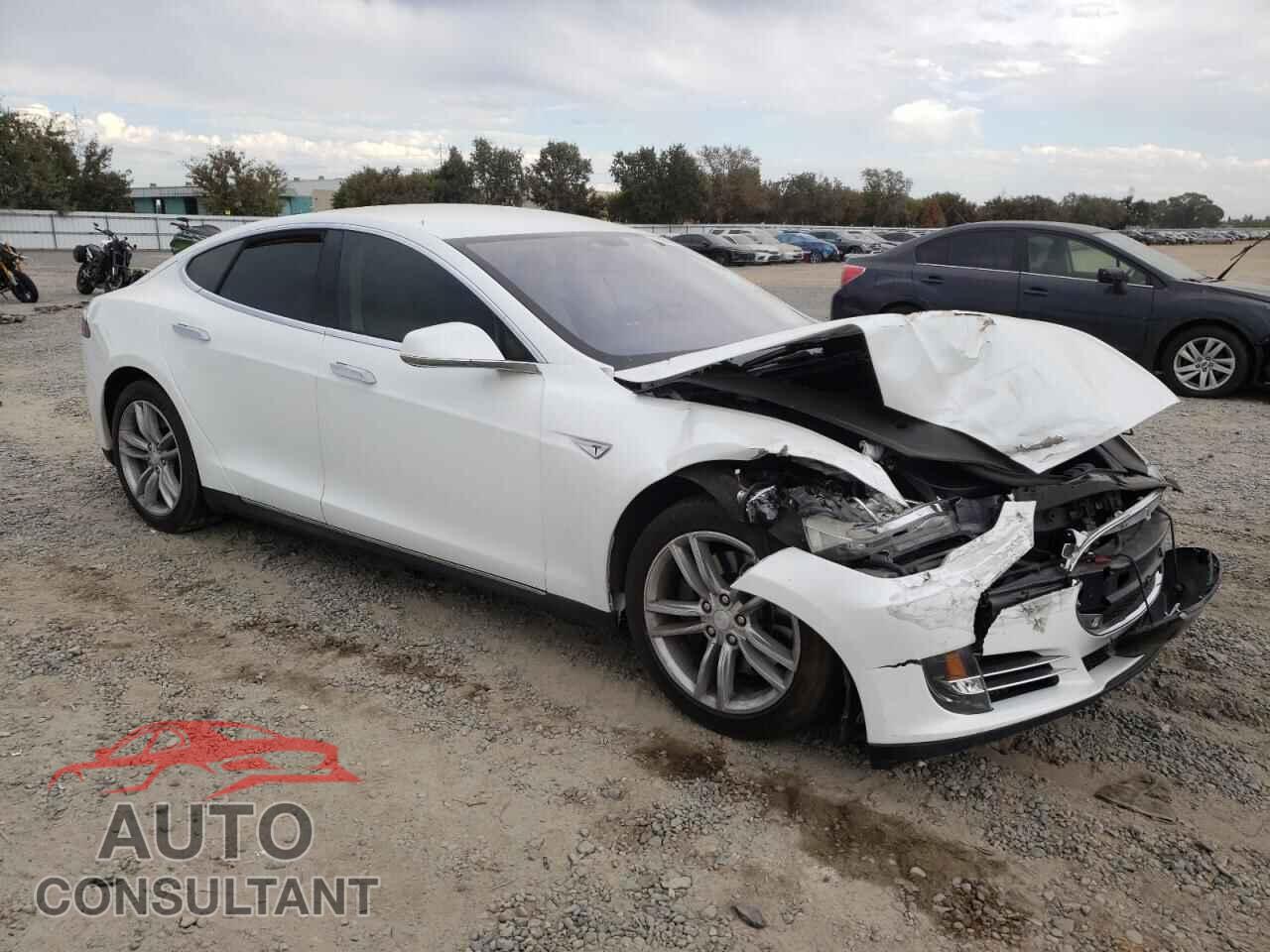 TESLA MODEL S 2013 - 5YJSA1DN9DFP21927