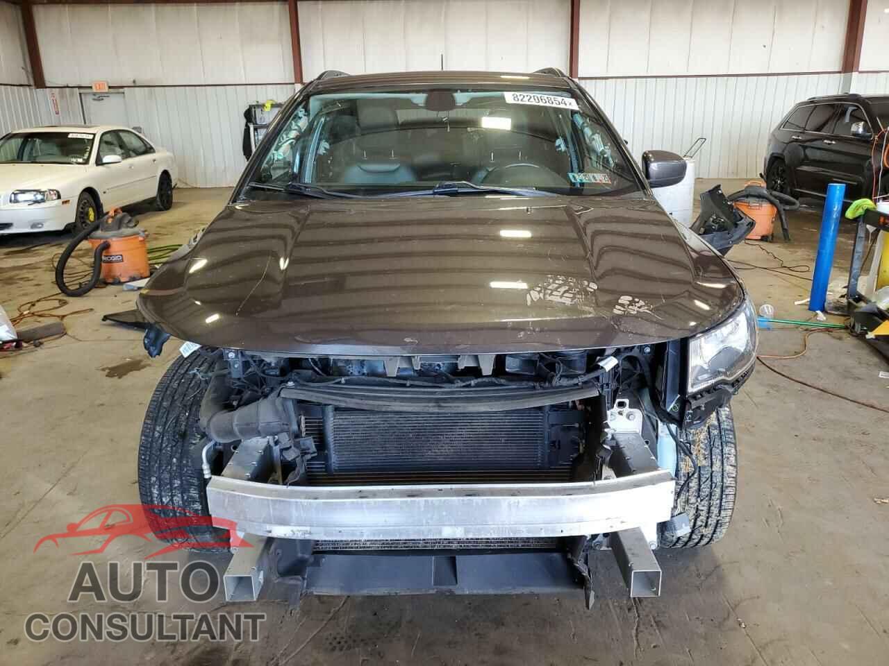 JEEP COMPASS 2019 - 3C4NJDBB4KT754405