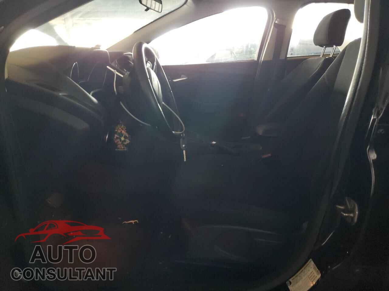 FORD FOCUS 2016 - 1FADP3F26GL258657